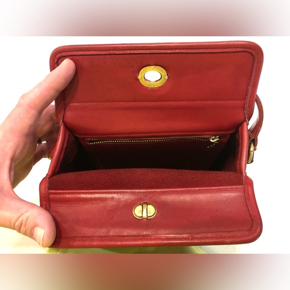 Vintage Coach Hard To Find Red Leather Geometric Bag #9043 Handbag With Hangtag - Picture 11 of 16